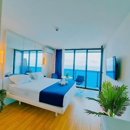 Orbi City Aparthotel Sea View Batumi Exteriör bild
