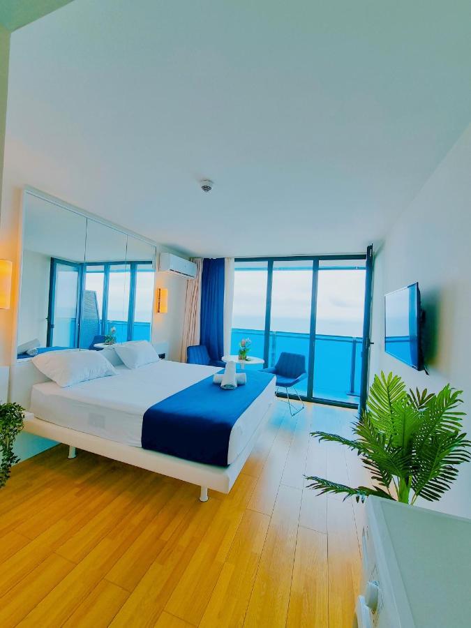Orbi City Aparthotel Sea View Batumi Exteriör bild